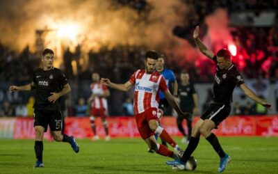 Non è mai un campo da calcio, ma una giungla. Con animali pronti a sbranare