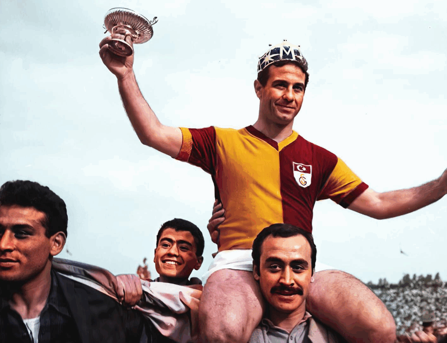 Il Principe del Bosforo sbarcò in Sicilia: Metin Oktay, il turco che insegnò poesia alla “Favorita”