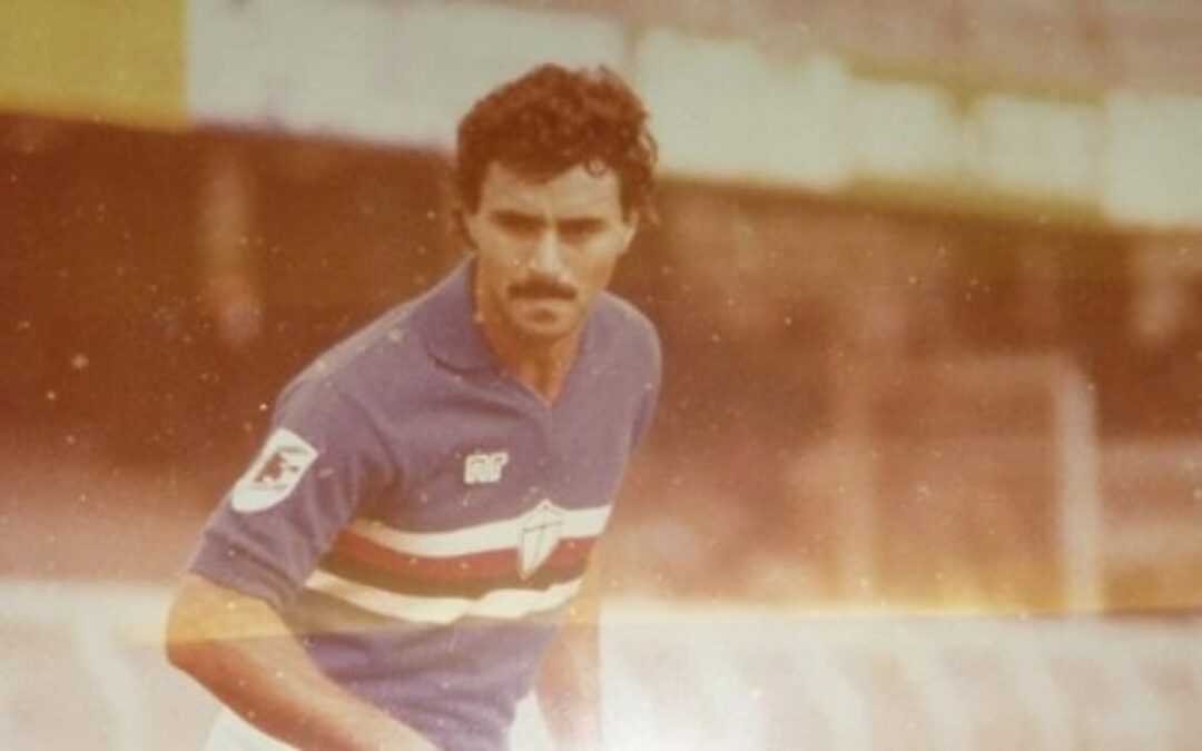 Il sorriso del calcio semplice