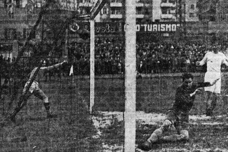 Primavera 1942, l’azzurro resiste alle bombe