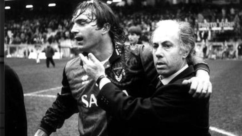 Franco Scoglio, l’allenatore che trasformava il calcio in pensiero